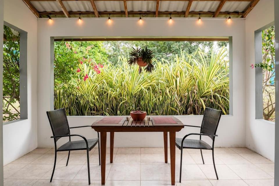 Ancella'S Garden Apartment-Beach-5Min Drive, 1 Hr Montego Bay, 25 Mins Ocho Rios, Continental Breakfast Runaway Bay Exterior foto